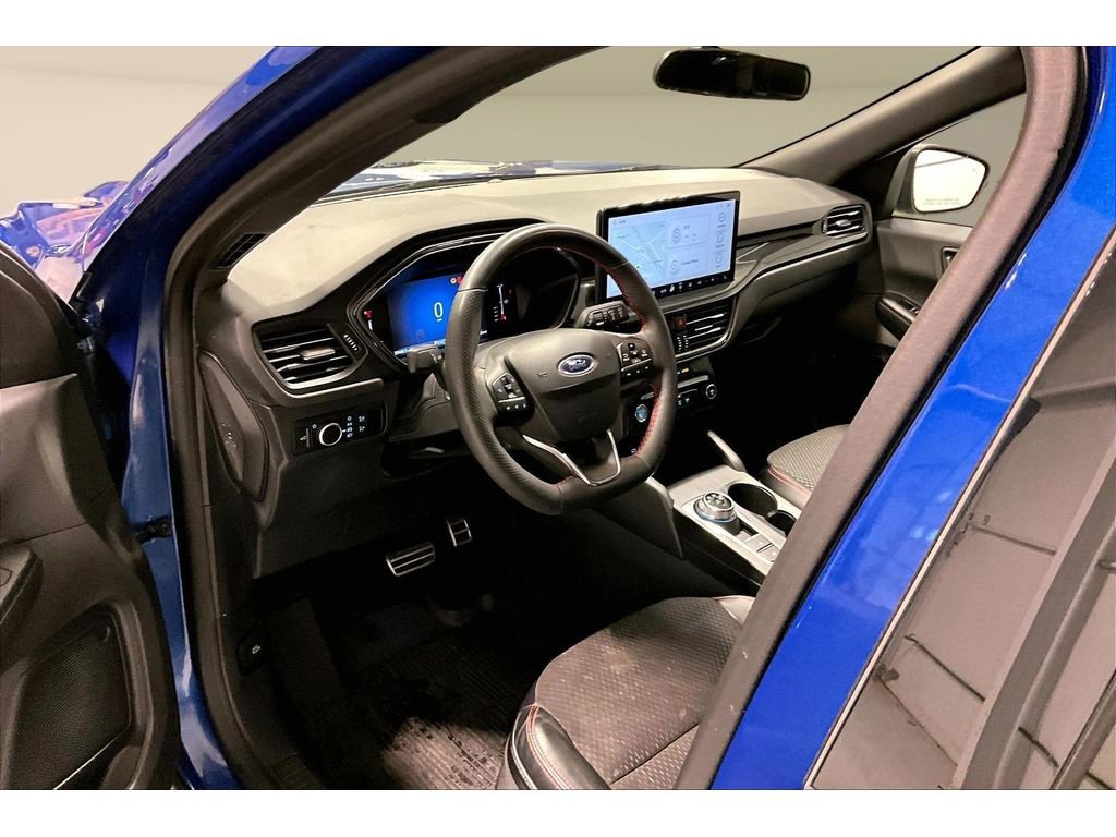 Used 2023 Ford Escape ST-Line w/ Tech Pack #1 image 16