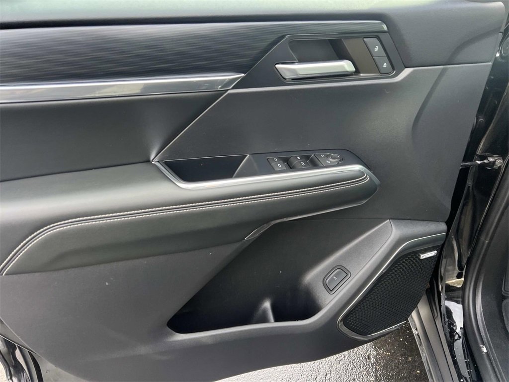 Certified 2024 GMC Acadia Elevation w/ Luxury Package image 15