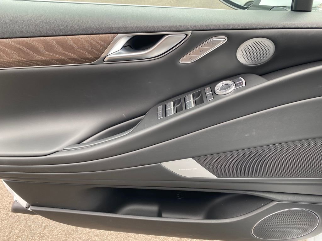 New 2026 Genesis G80 2.5T Advanced image 13