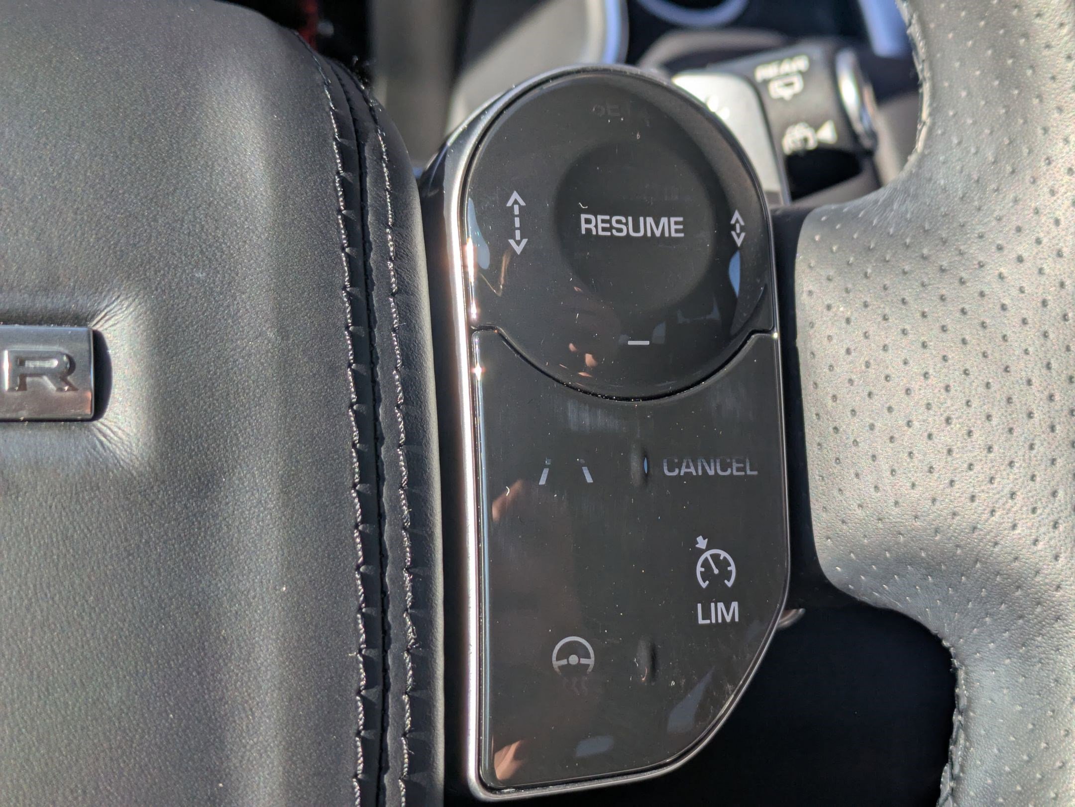 Used 2021 Land Rover Range Rover Sport HSE Silver Edition image 17