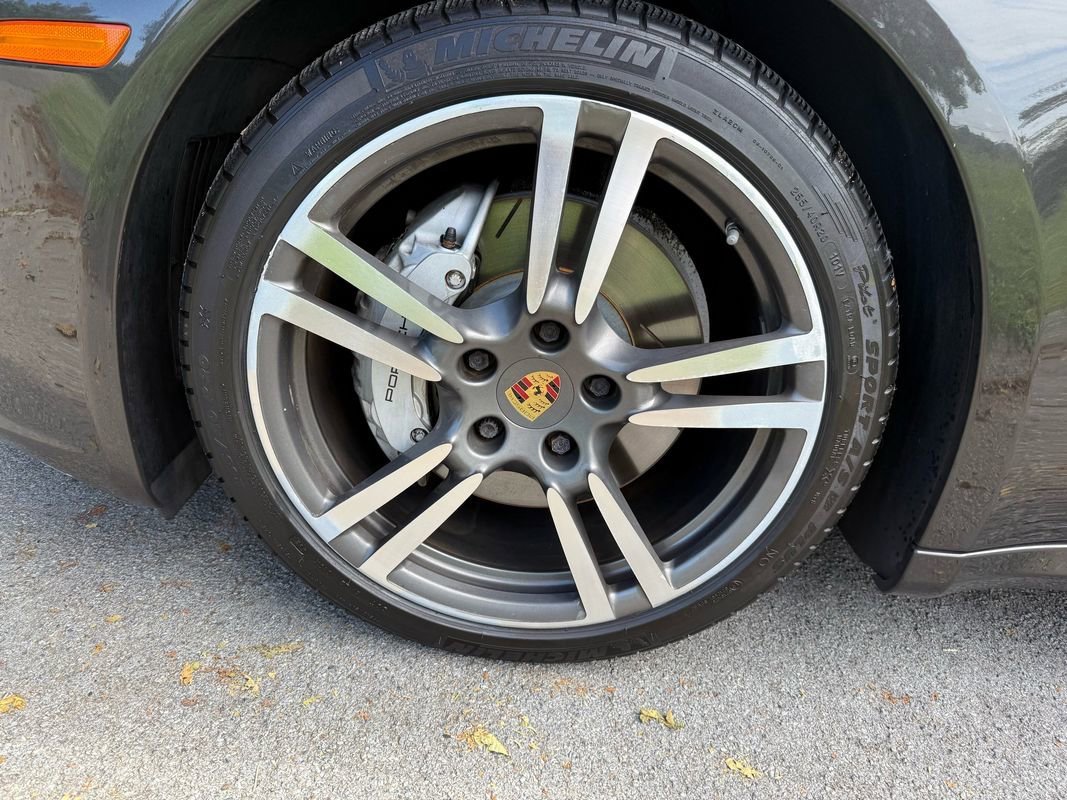 Used 2015 Porsche Panamera 4S image 11