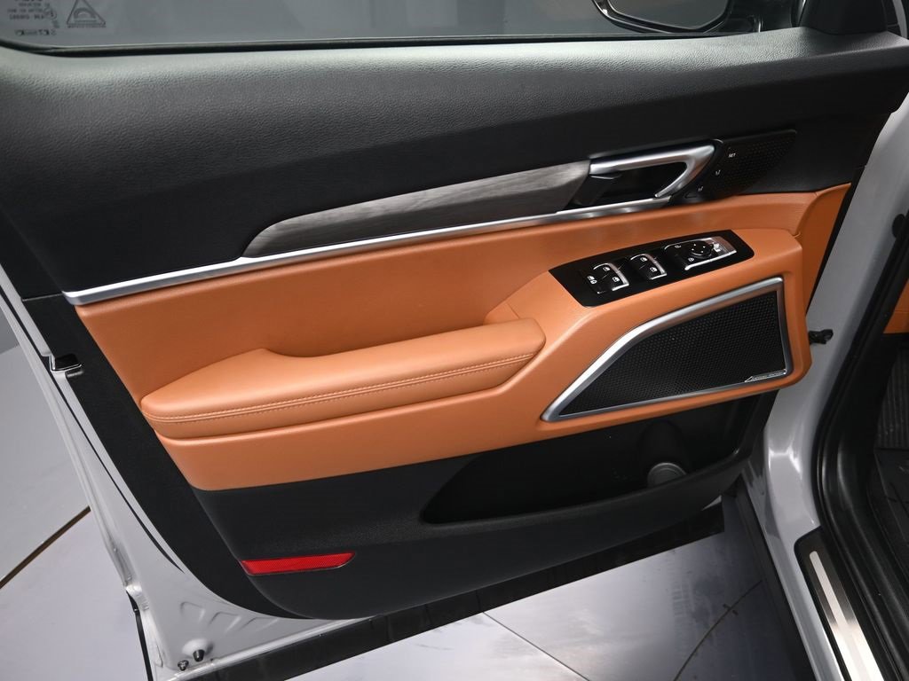 Used 2024 Kia Telluride SX X-Line image 9