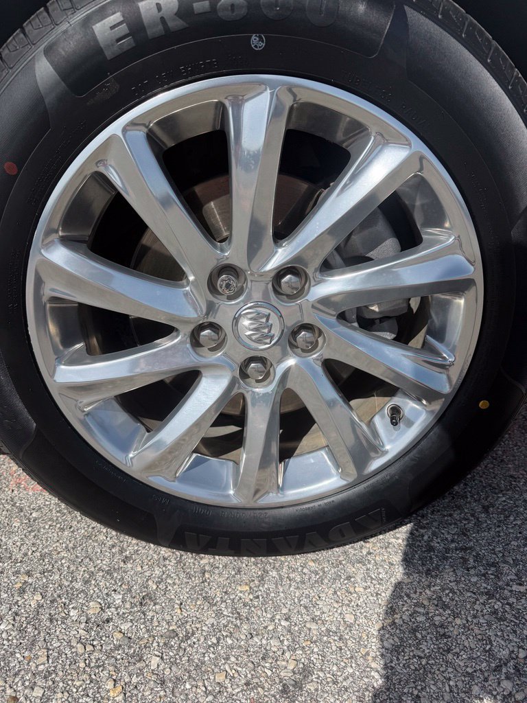 Used 2019 Buick Envision Essence FWD image 9