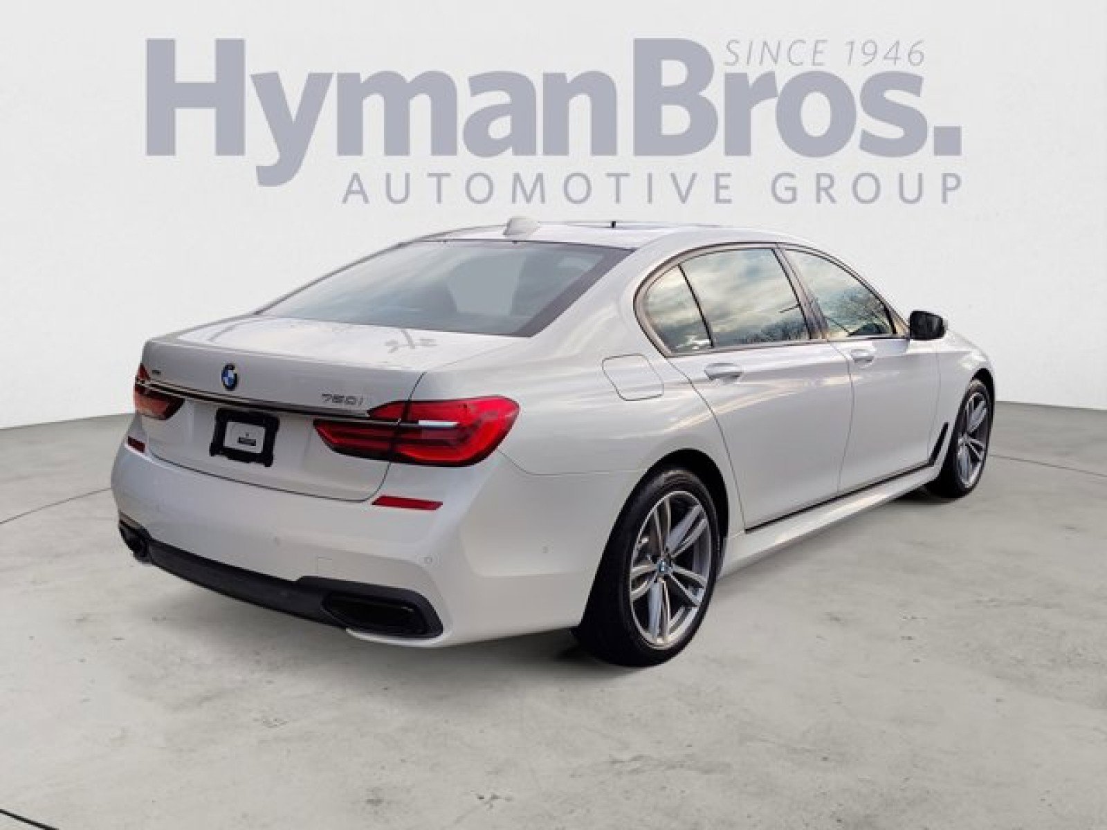 Used 2019 BMW 750i xDrive image 3