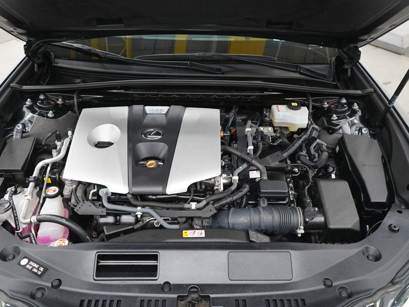Used 2021 Lexus ES 300h FWD image 30