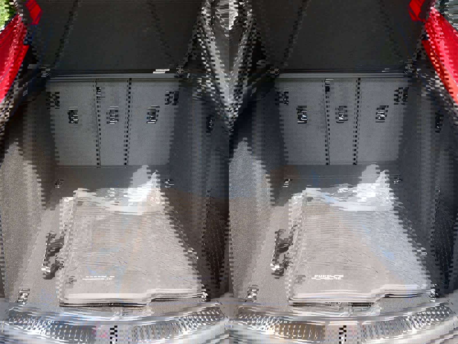 New 2025 Porsche Macan S image 7