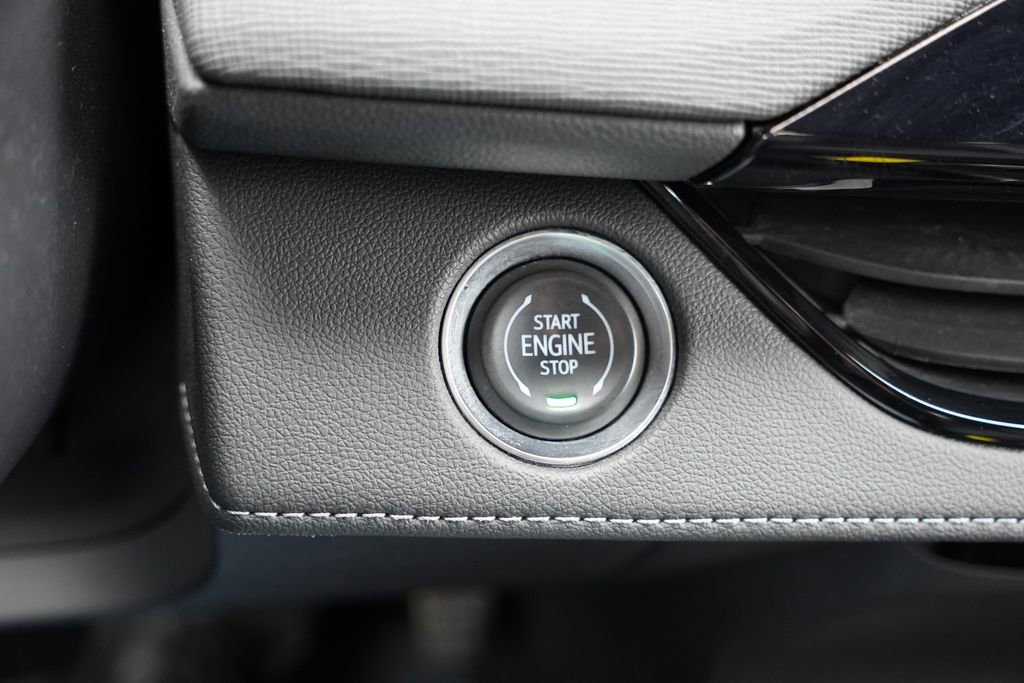 Certified 2025 Buick Enclave Preferred image 31