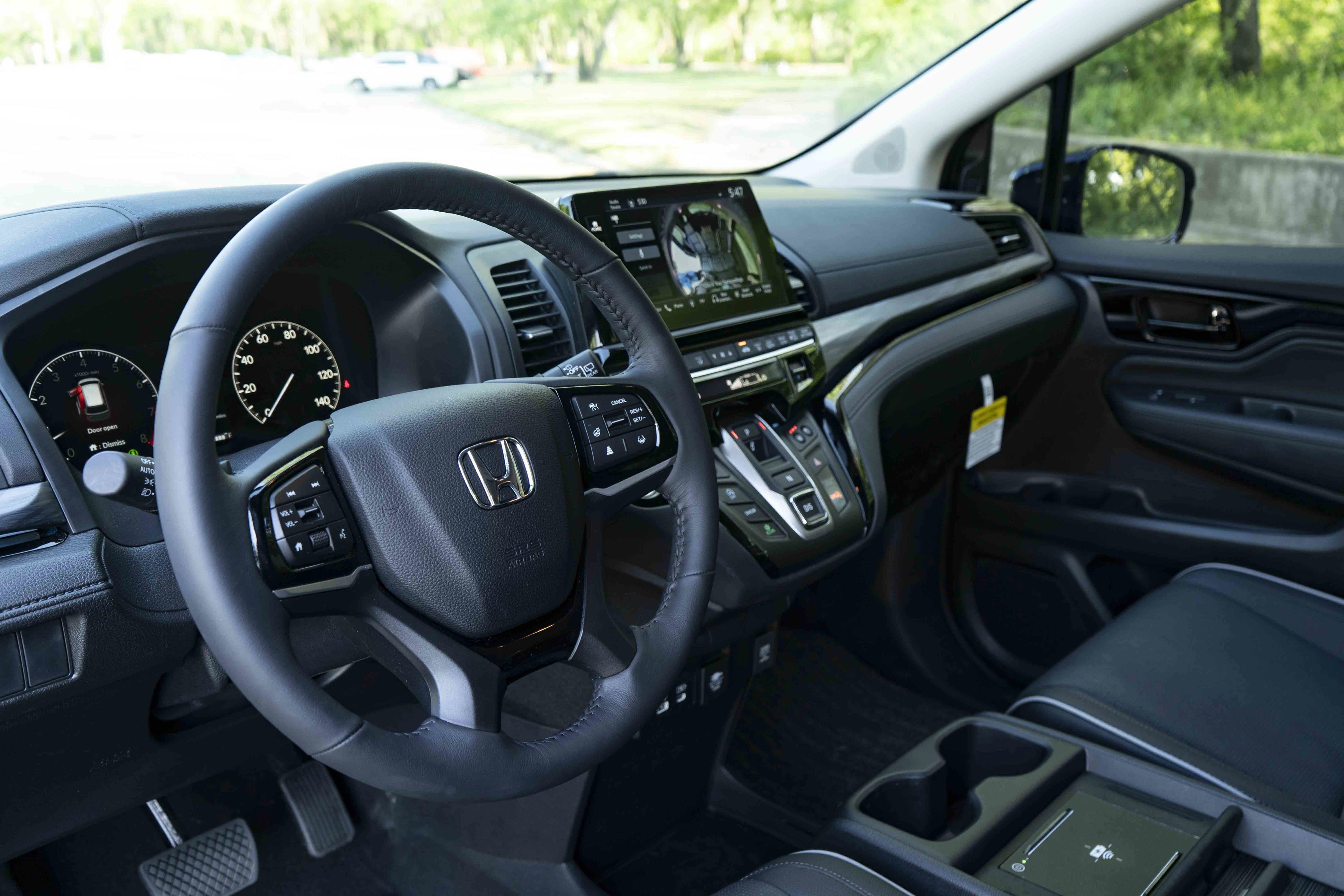 Used 2026 Honda Odyssey Elite image 16