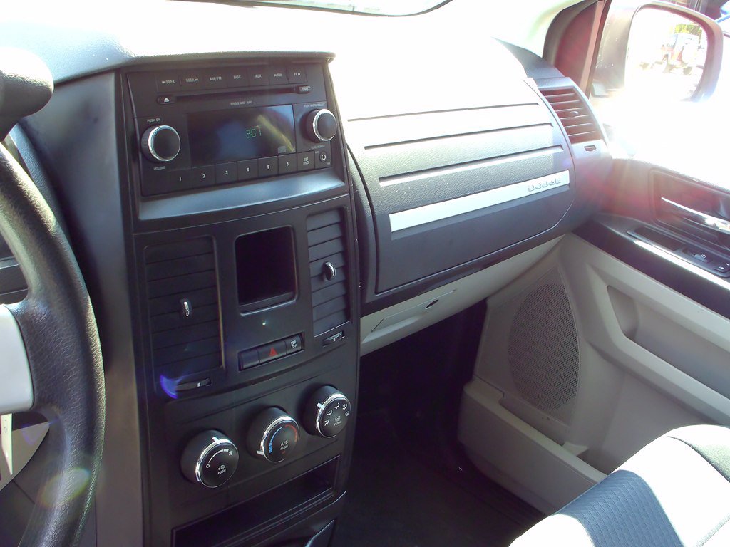 Used 2010 Dodge Grand Caravan SE w/ Power Window Group FWD image 10