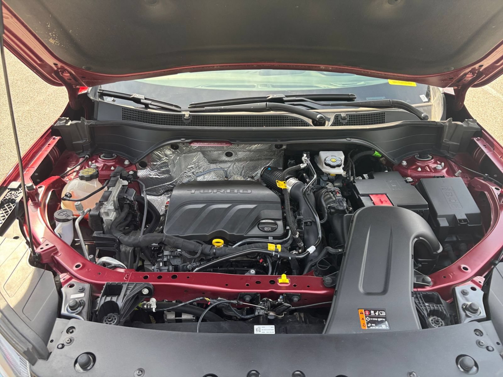 Used 2025 Chevrolet Trax LT FWD image 30