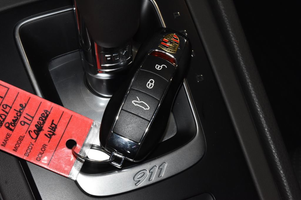 Used 2019 Porsche 911 Carrera RWD image 19