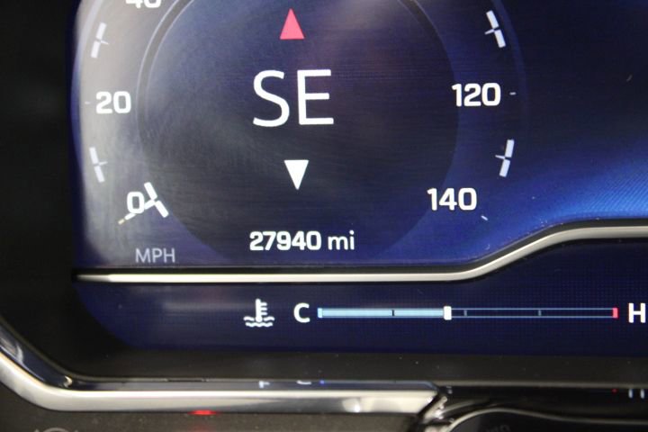 Used 2025 Chevrolet Silverado 1500 LTZ AWD/4WD image 5