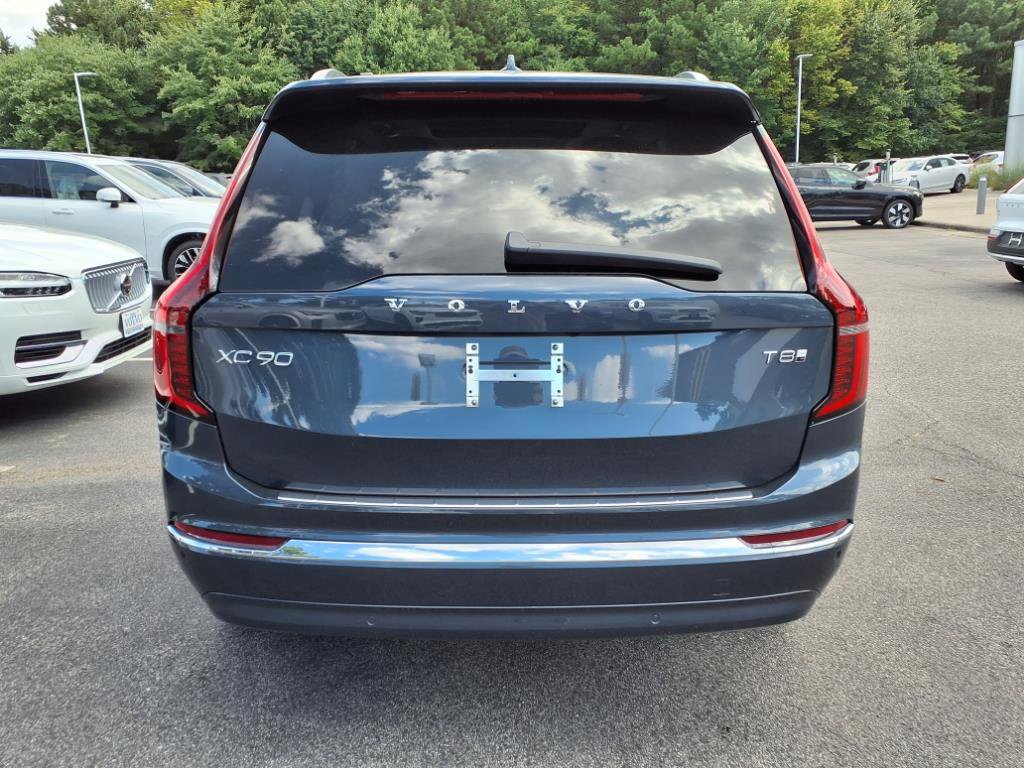 New 2026 Volvo XC90 T8 Plus image 4