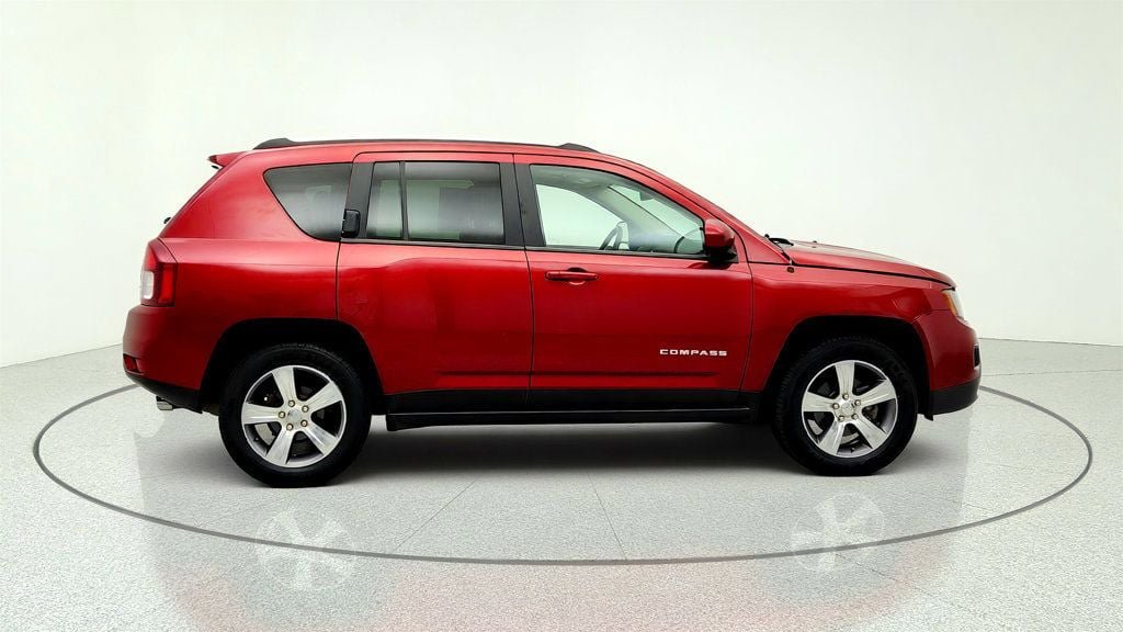 Used 2017 Jeep Compass High Altitude AWD/4WD image 4