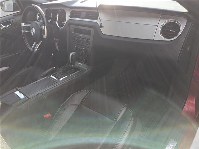 Used 2014 Ford Mustang Premium w/ Comfort Package image 20