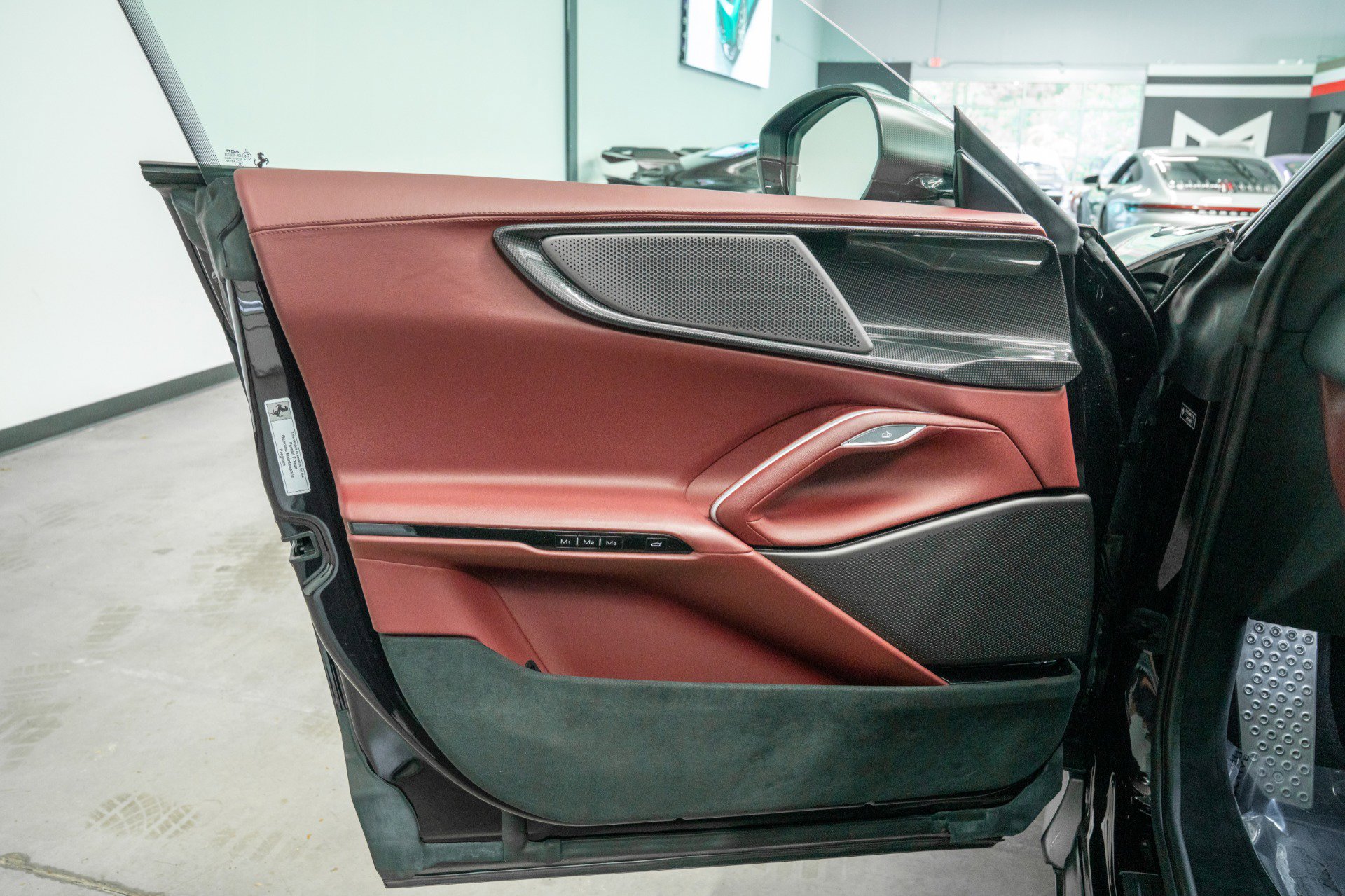 Used 2024 Ferrari Purosangue AWD/4WD image 38