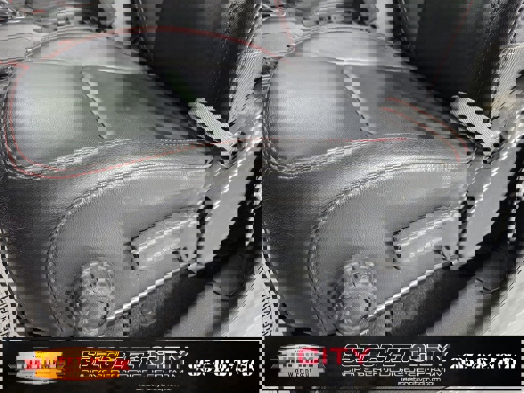 Used 2022 Jeep Wrangler Unlimited Rubicon w/ Dual Top Group image 12