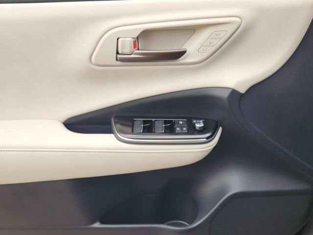 Used 2026 Toyota Crown AWD/4WD image 17