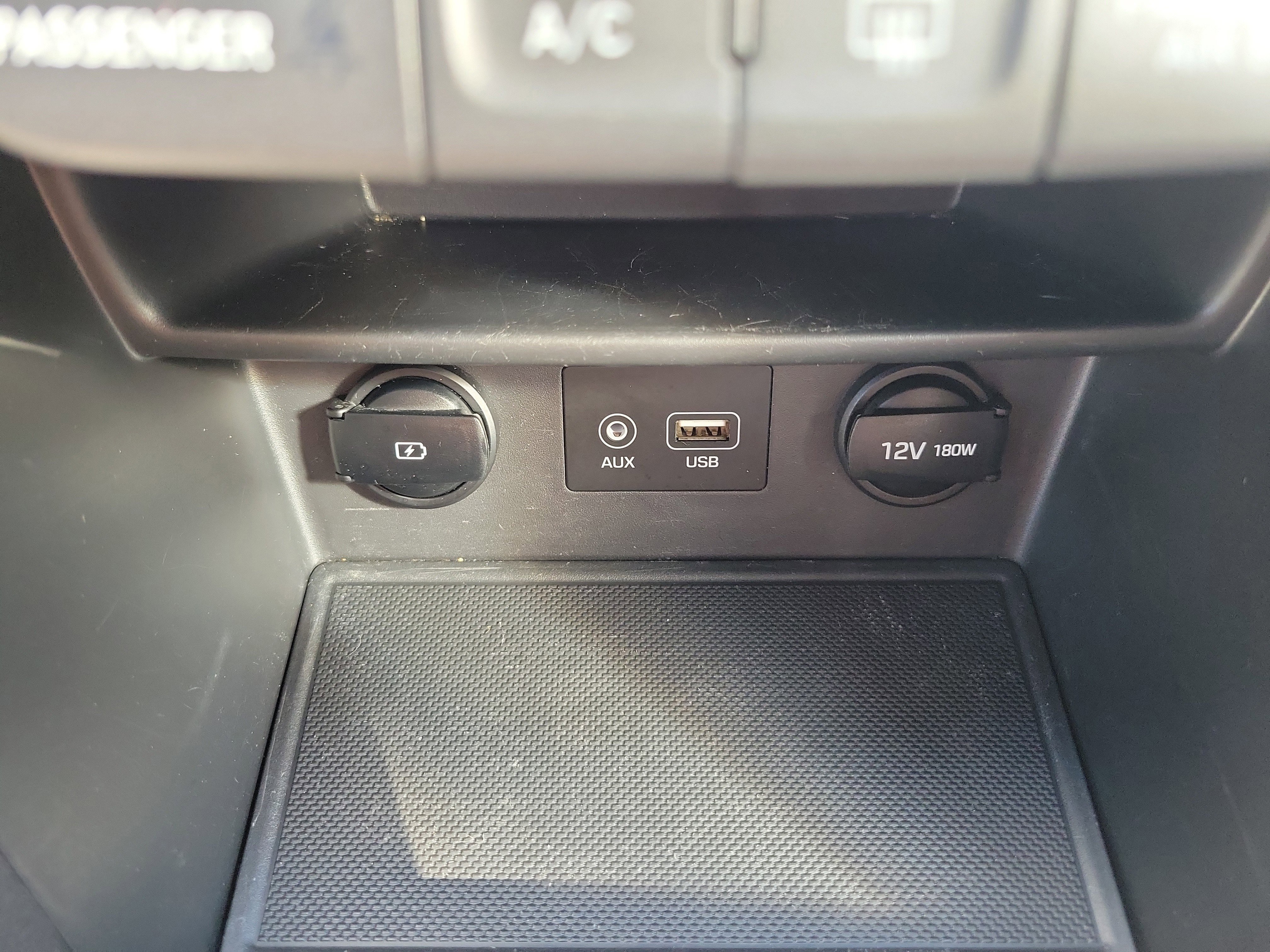 Used 2021 Hyundai Kona SE image 34