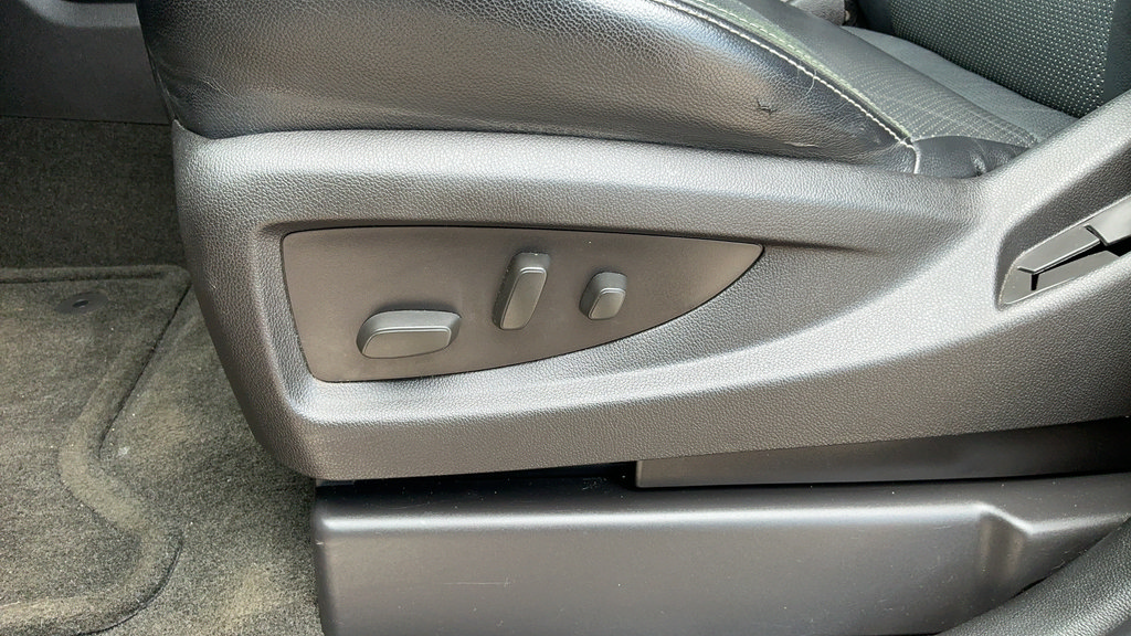 Used 2016 GMC Yukon SLE RWD image 19