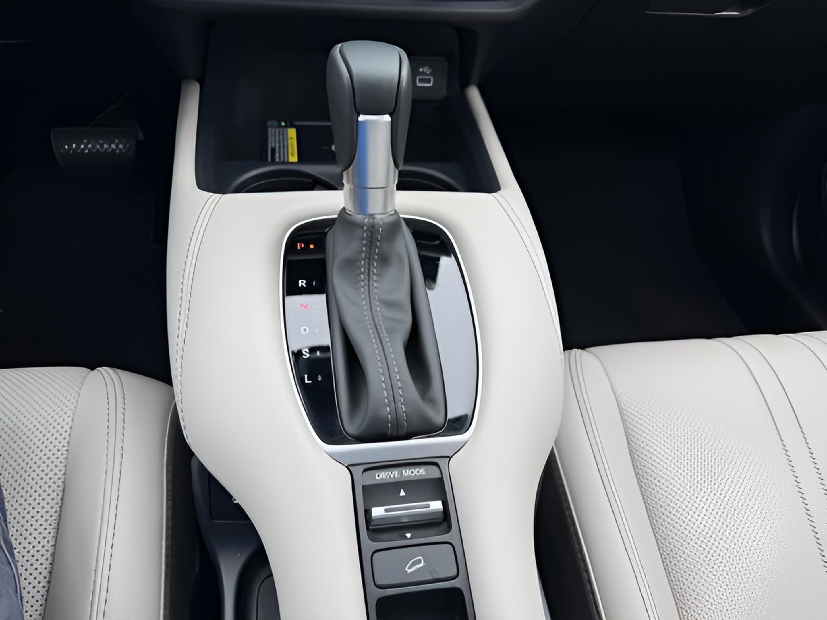 Certified 2025 Honda HR-V EX-L image 19