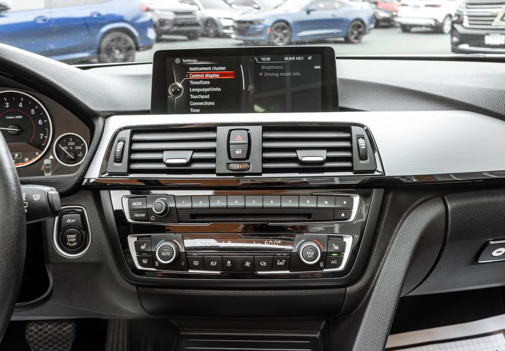 Used 2016 BMW 428i xDrive Convertible AWD/4WD image 17