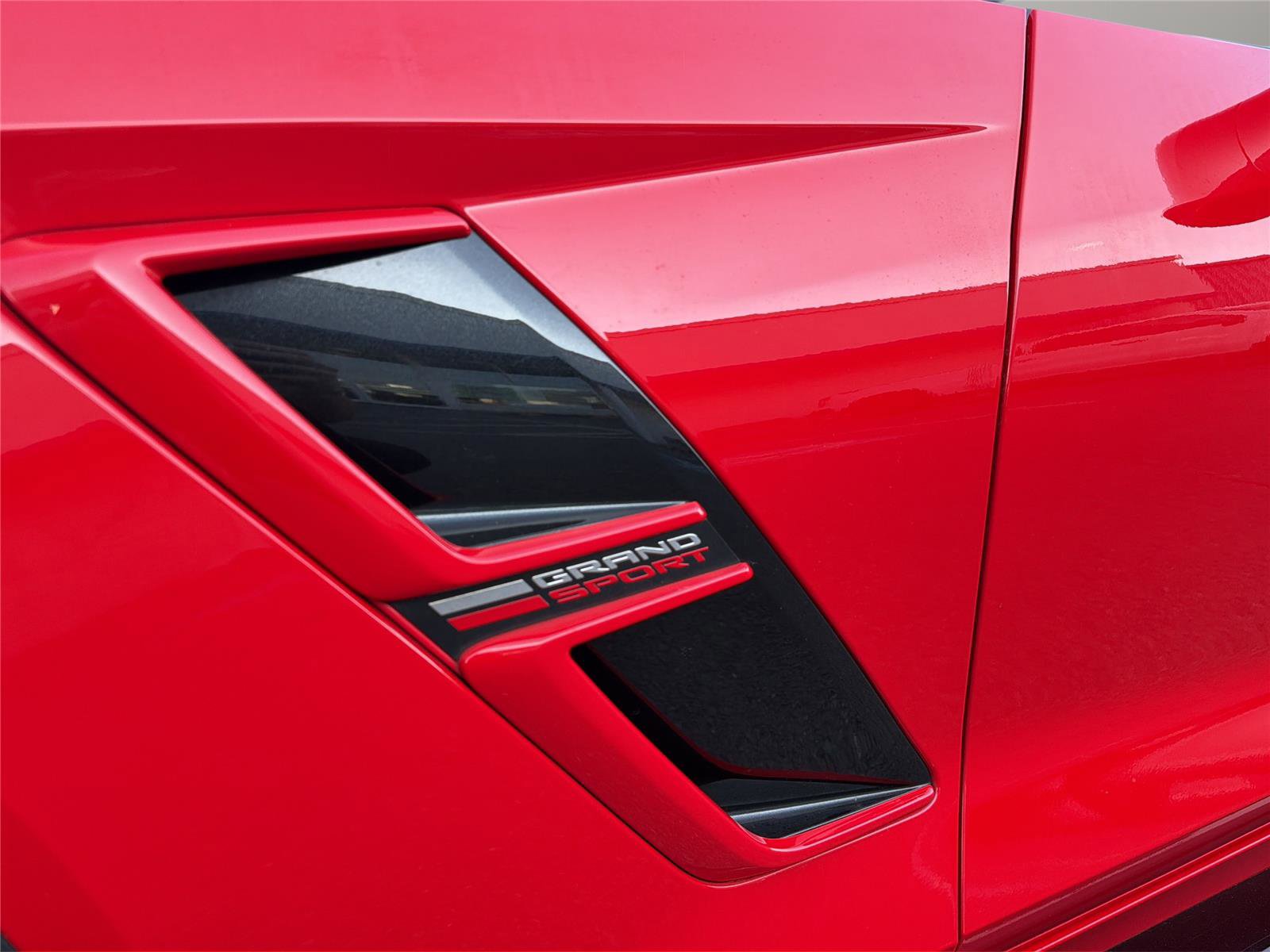 Used 2017 Chevrolet Corvette Grand Sport w/ Carbon Flash Badge Package image 13