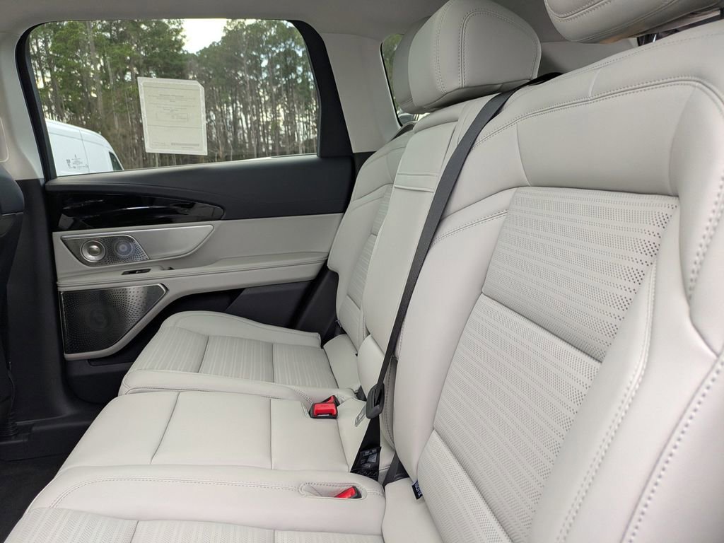 New 2026 Lincoln Nautilus Reserve image 14