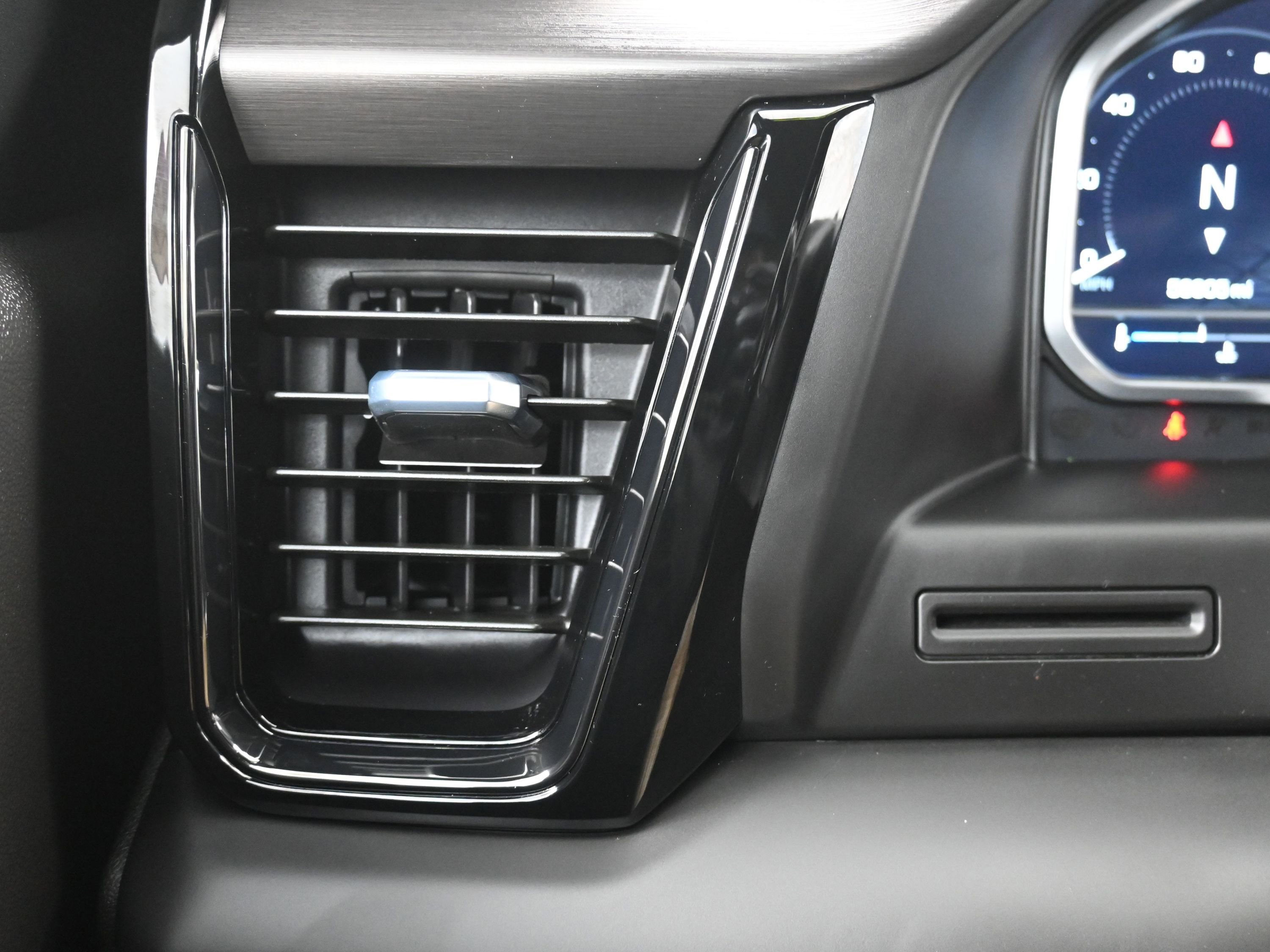 Used 2022 GMC Sierra 1500 AT4 w/ AT4 Preferred Package image 19