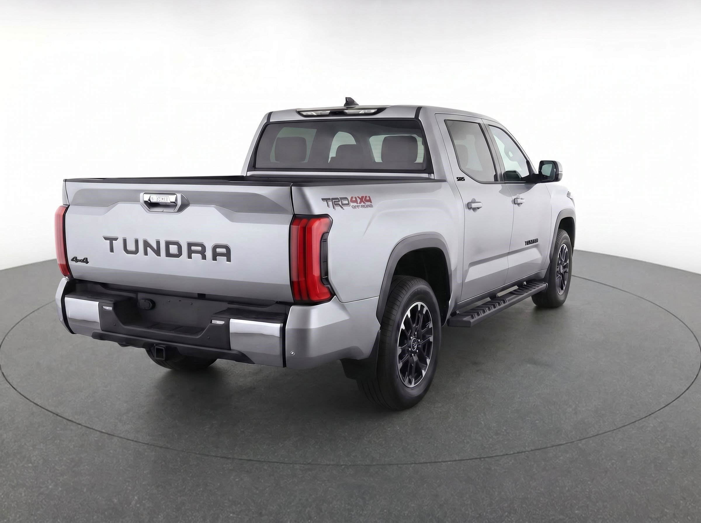 Used 2022 Toyota Tundra SR5 w/ TRD Off-Road Premium Package AWD/4WD image 4