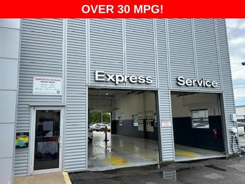 New 2025 Nissan Versa SR w/ Trunk Package FWD image 38