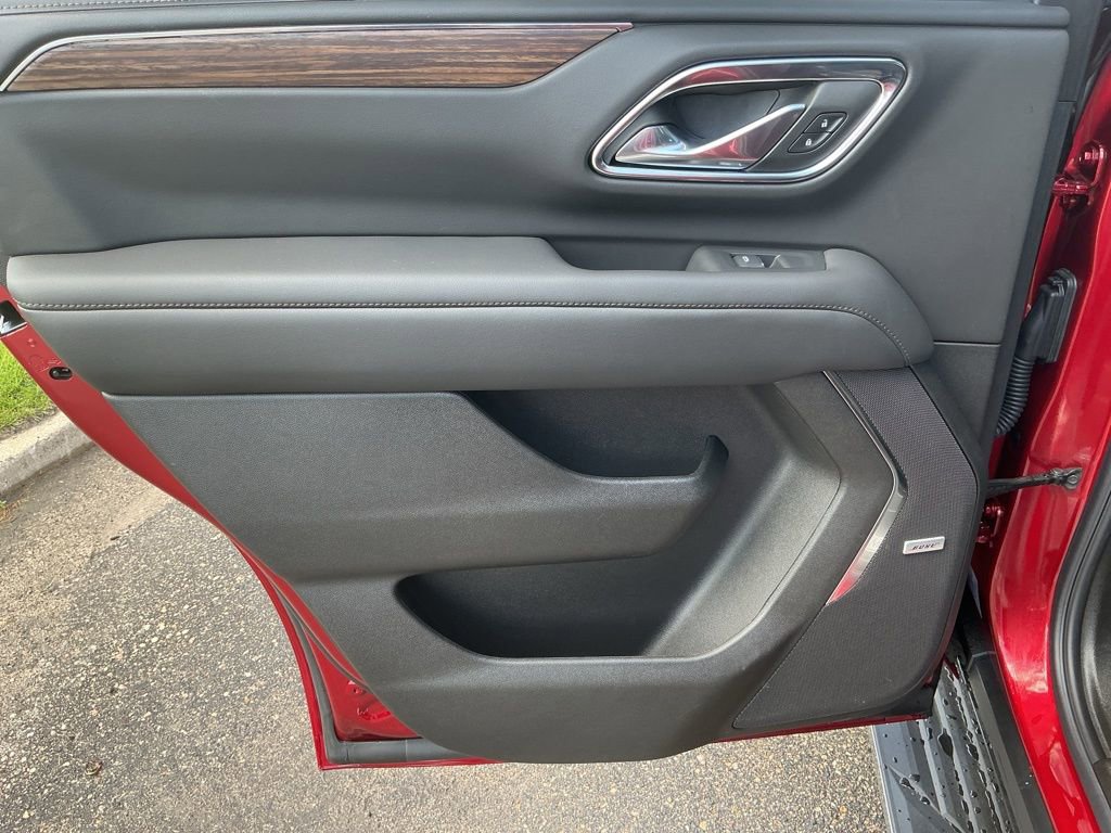 Used 2024 Chevrolet Tahoe High Country image 17