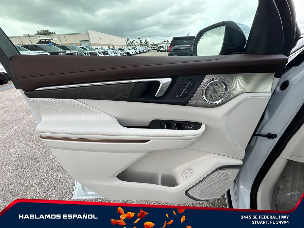 New 2026 Buick Enclave Avenir w/ Super Cruise Package AWD/4WD image 24