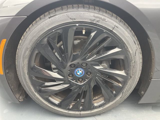 Used 2015 BMW i8 image 18