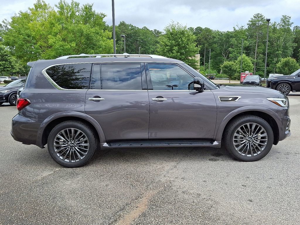 Used 2024 INFINITI QX80 Sensory image 7