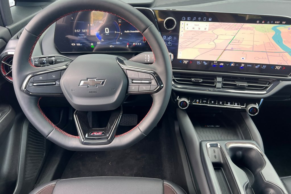 New 2025 Chevrolet Equinox EV RS image 11