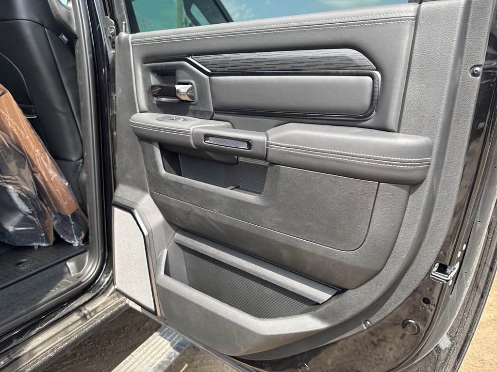 New 2026 RAM 2500 Rebel AWD/4WD image 31