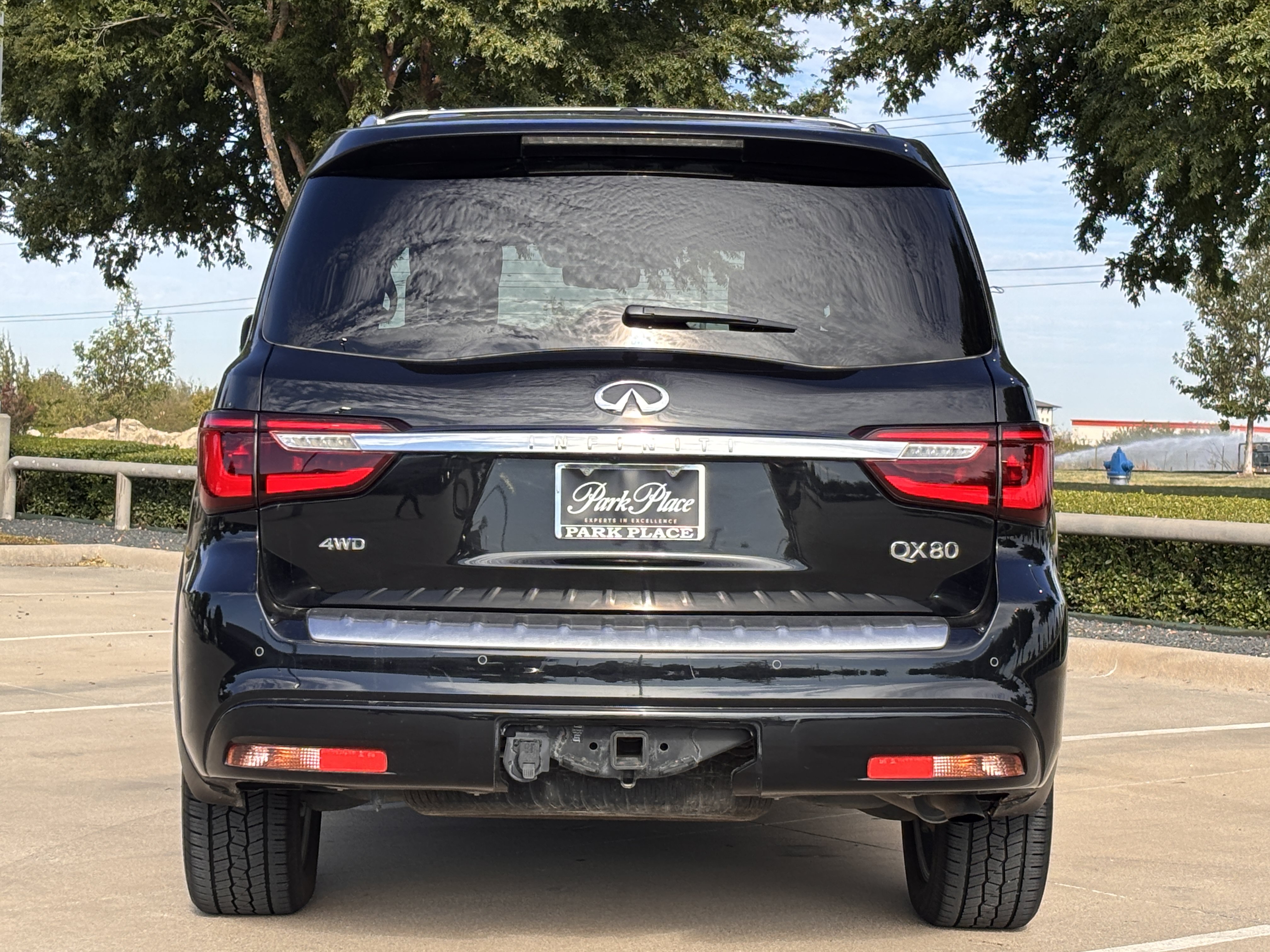 Used 2021 INFINITI QX80 Sensory w/ Cargo Package AWD/4WD image 11