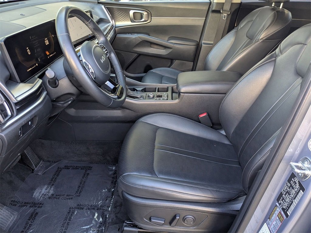 Used 2024 Kia Sorento S image 21