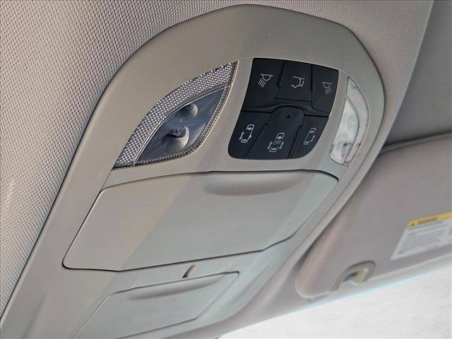 Used 2017 Chrysler Pacifica Touring-L FWD image 20