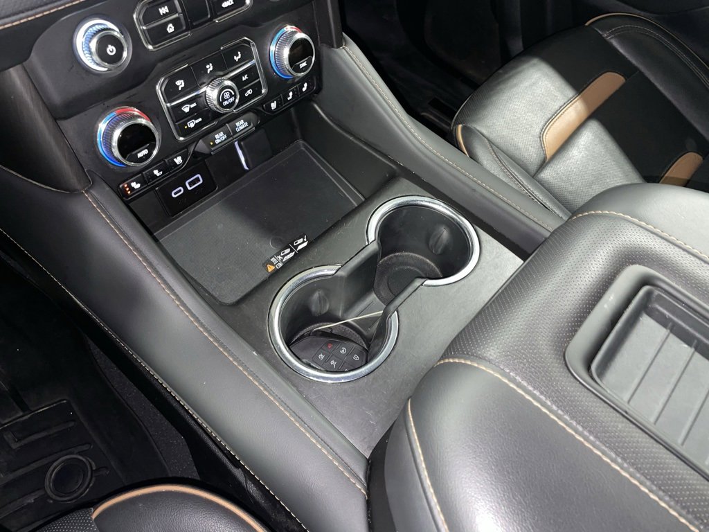 Used 2024 GMC Yukon XL AT4 w/ AT4 Premium Plus Package image 19