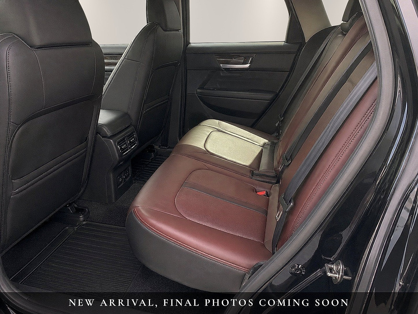 Used 2018 Ford F150 King Ranch w/ Equipment Group 601A Luxury AWD/4WD image 9