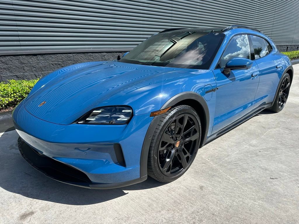 Certified 2025 Porsche Taycan 4S image 7