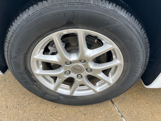 Used 2024 Chrysler Pacifica Touring-L image 11