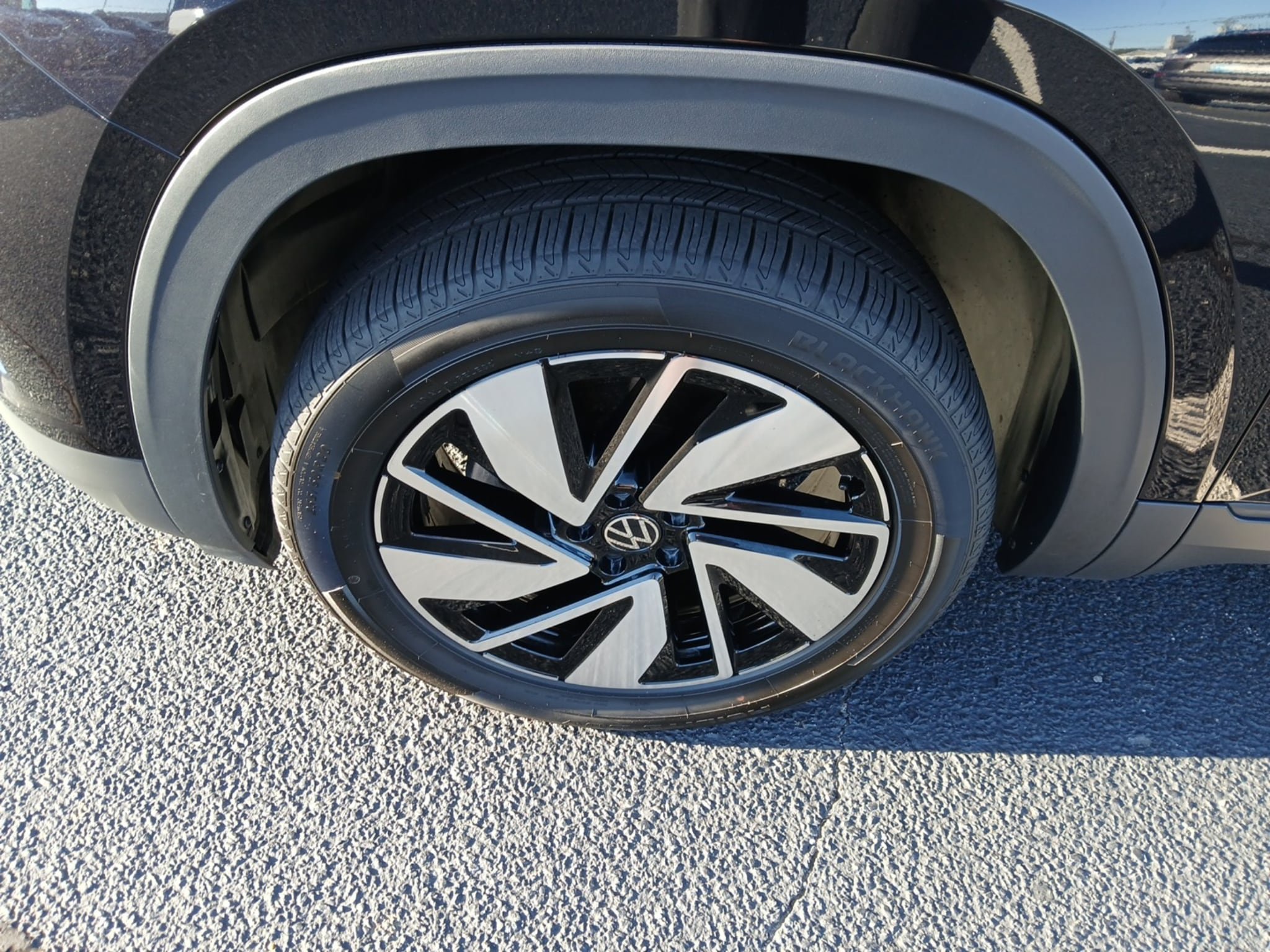 Used 2025 Volkswagen Atlas SE FWD image 10