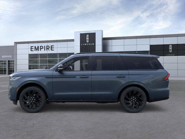 New 2026 Lincoln Navigator Reserve w/ Jet Appearance Package AWD/4WD image 3