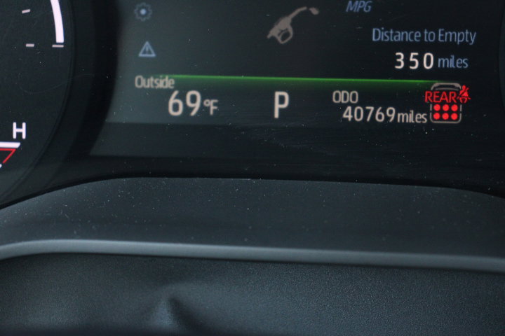 Certified 2025 Toyota Sienna XLE image 30