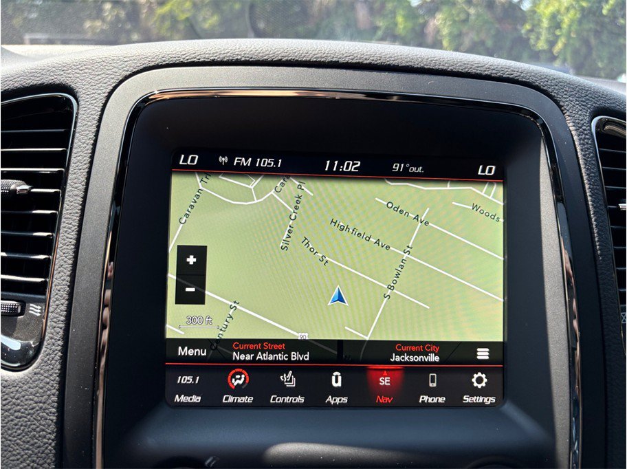Used 2020 Dodge Durango SRT w/ Technology Group AWD/4WD image 30