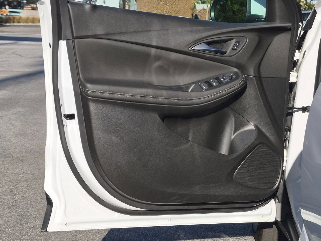 Used 2024 Buick Encore GX Preferred FWD image 23