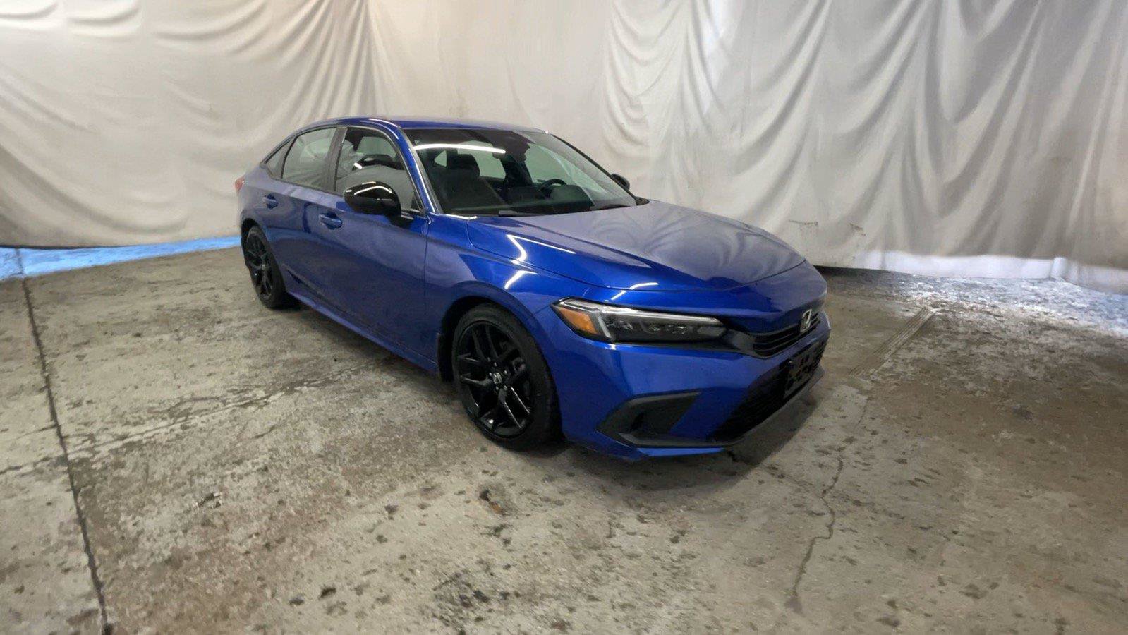 Used 2024 Honda Civic Sport image 2